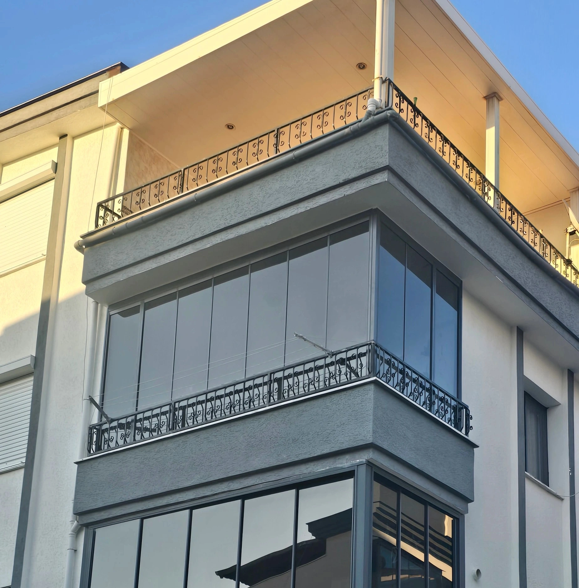 Uzunlar Cam giyotin cam sistemi uygulaması - Ataşehir İstanbul